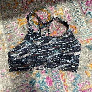 Lulu lemon sports bra